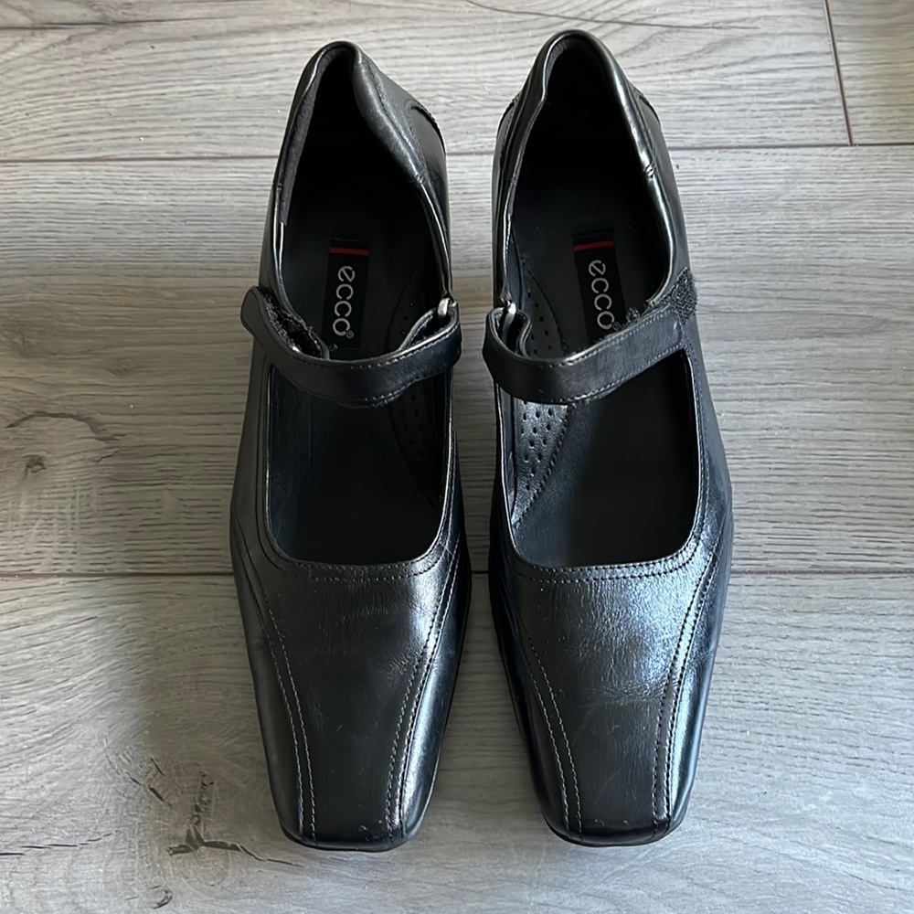 Ecco - Ladies shoes - Picture 1 of 9
